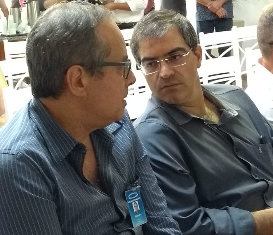 Homero Rosa Júnior, diretor da Vigilância Epidemiológica, e José Conrado Neto, chefe de Gabinete do Prefeito